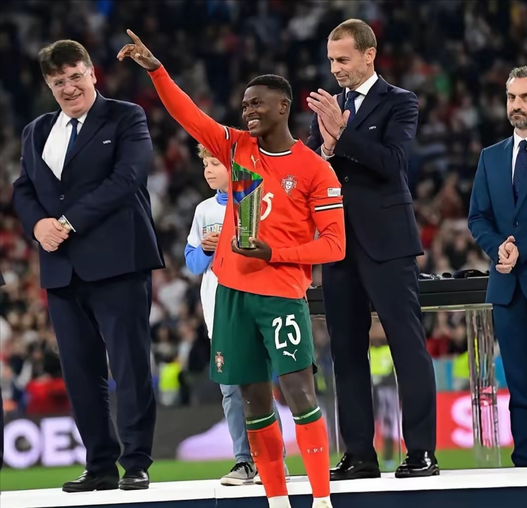 葡萄牙队轻取法国队,梁靖崑统治全场 葡萄牙队轻取法国队,梁靖崑统治全场